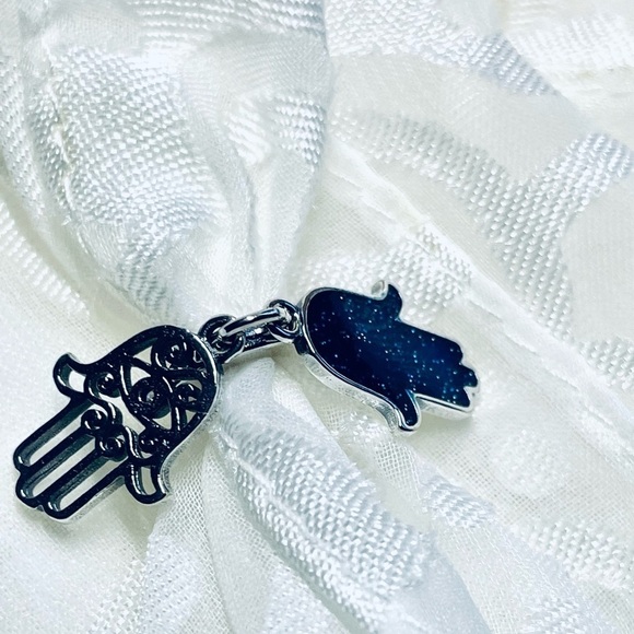 🧿 NWOT Blue Evil Eye Hamsa Hand Charm ✨ - Picture 9 of 12